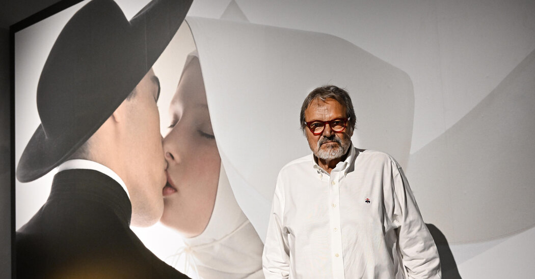 Oliviero Toscani, força motriz por trás dos anúncios provocativos da Benetton, morre aos 82 anos