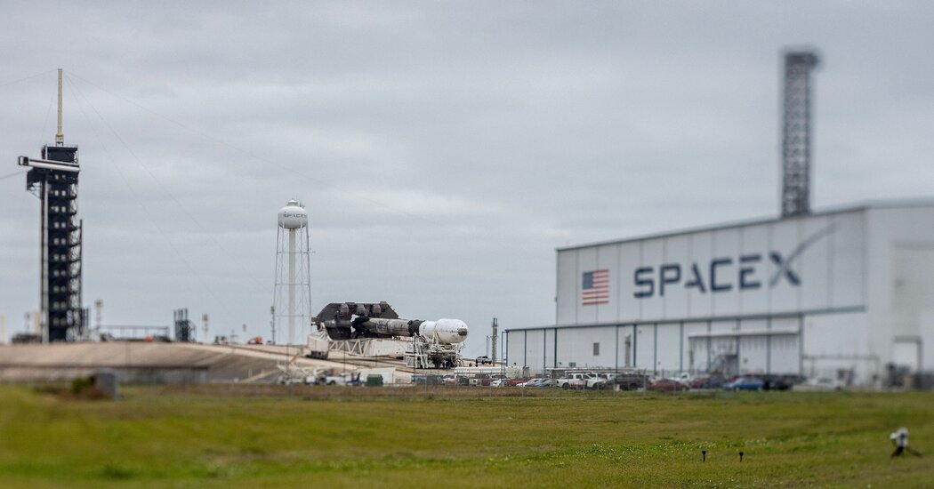 A SpaceX lançará dois novos módulos de pouso na Lua em um foguete: o que saber