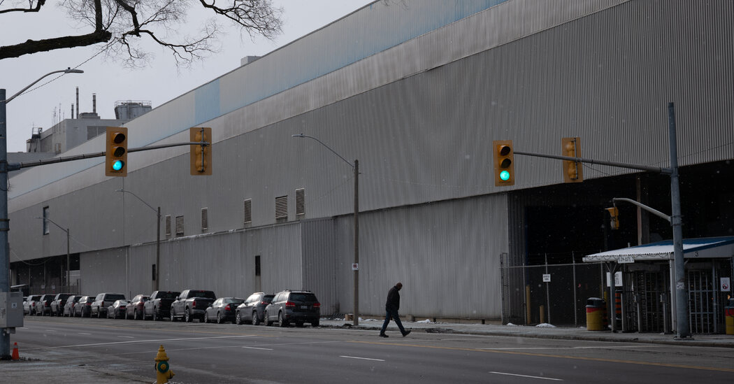 Ameaça tarifária de Trump alimenta ansiedade no centro da indústria automobilística do Canadá