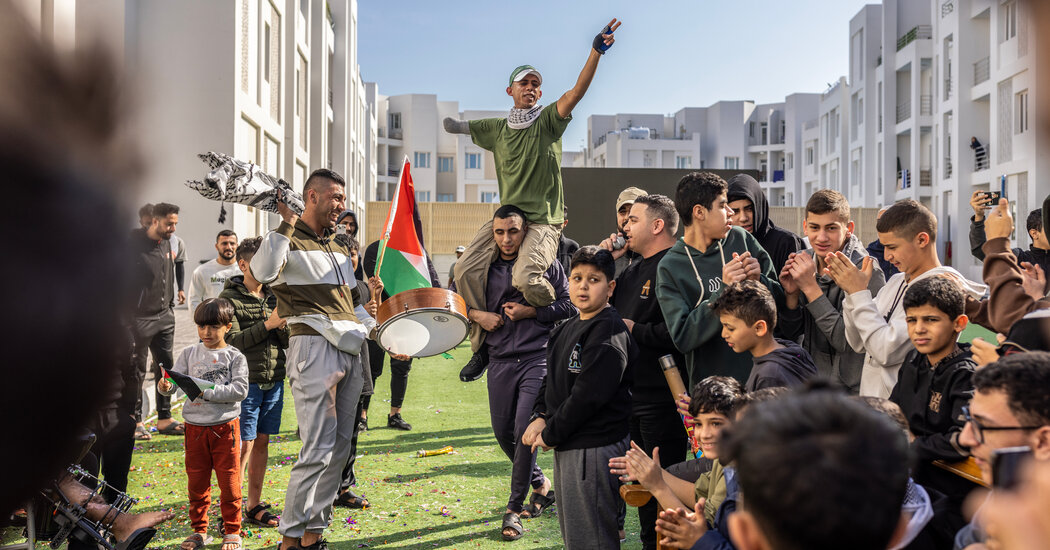 Gaza e israelenses ousam ter esperança enquanto o cessar-fogo se estabelece