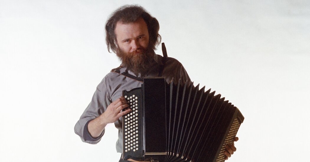 Garth Hudson, músico multifacetado da banda, morre aos 87 anos