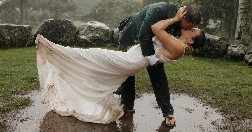 Compartilhando os holofotes no dia do casamento