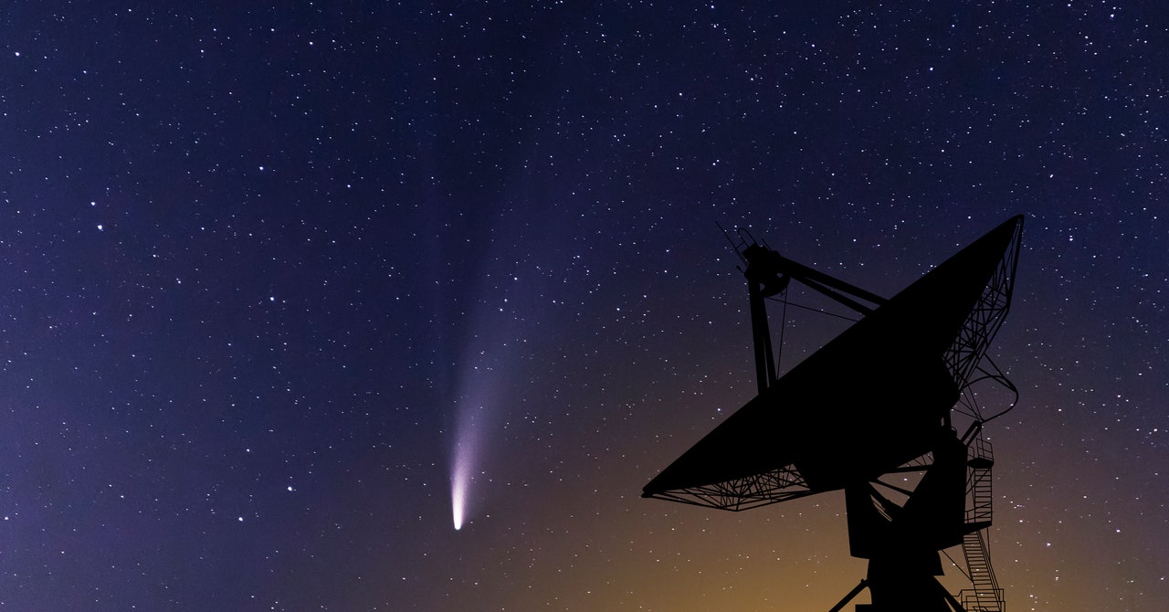 O cometa mais brilhante de 2025 está chegando. Veja como você pode vê-lo brilhar