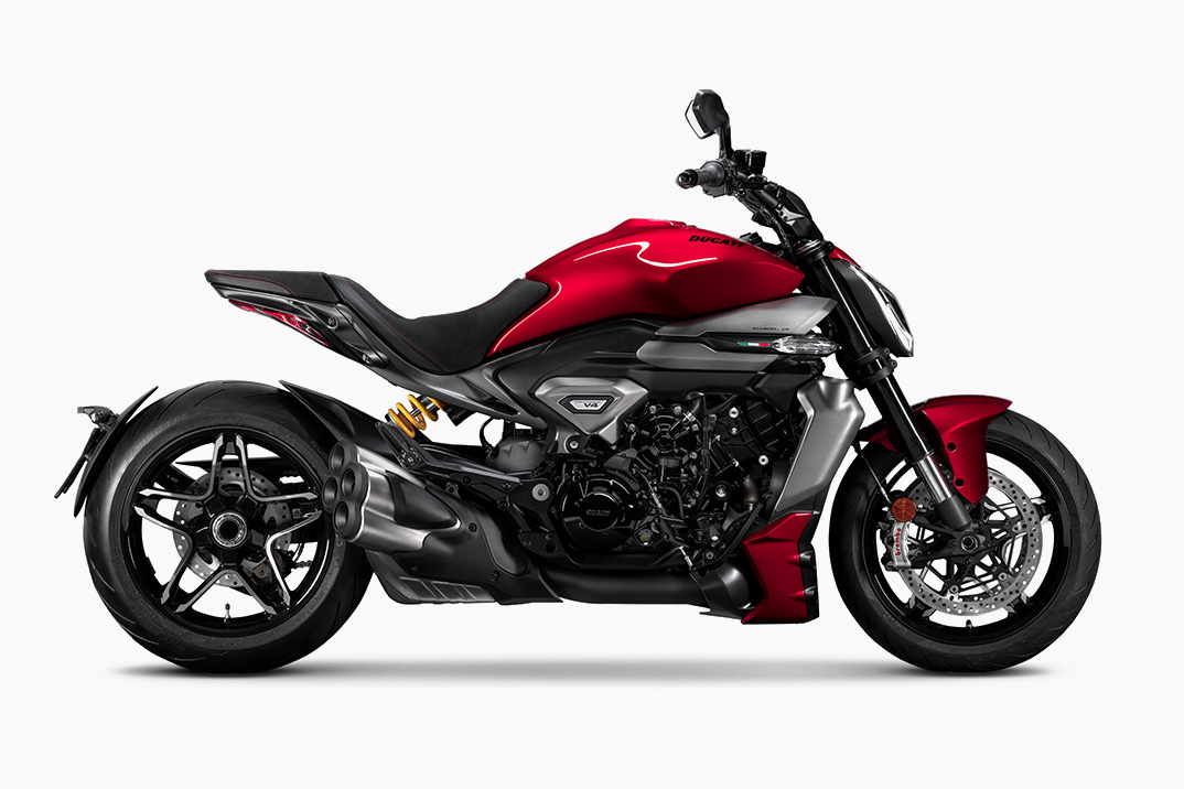 Ducati desencadeia fortemente atualizado 2025 XDIAVEL V4 Sport-CRUISER