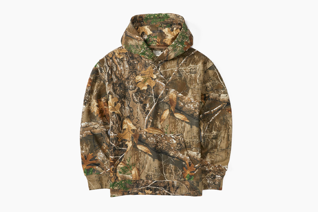 O capuz de lã de lã Camo de Flint e Tinder é uma reminiscência do design original do Realtree dos anos 80