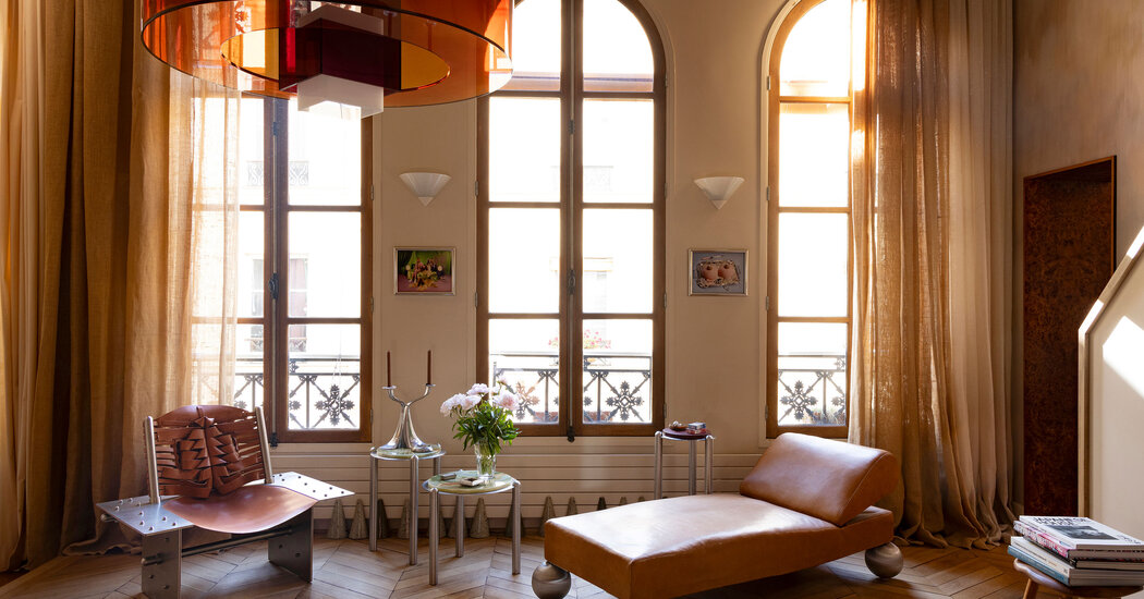 Como Agathe Labaye e Florian Sumi transformaram sua casa em Paris em um ‘grande diorama’