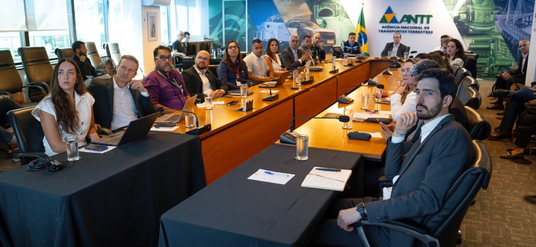 ANTT realiza Seminário da SUFER e apresenta novas diretrizes para fiscalização e investimentos em concessões — Agência Nacional de Transportes Terrestres