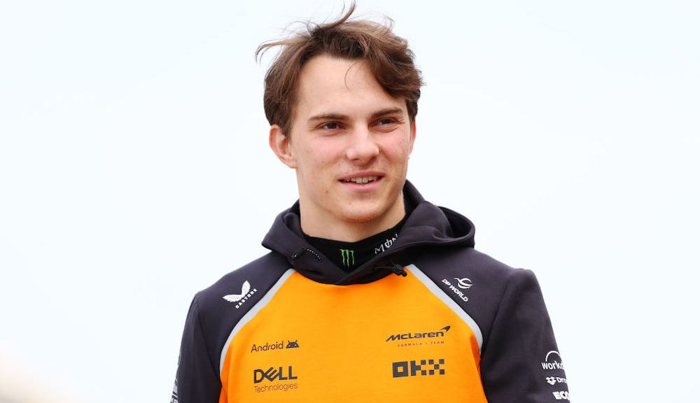 Piastri assina extensão de contrato de vários anos com a McLaren