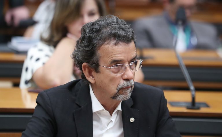 Projeto prevê salvaguardas à população e ao meio ambiente para instalação de usinas eólicas e solares – Notícias
