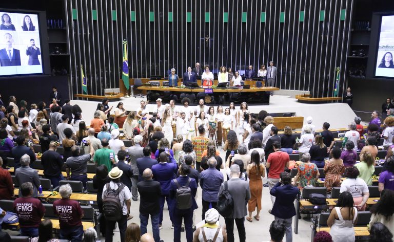 Lembrança da luta contra a violência política marca homenagem a Marielle e Anderson – Notícias