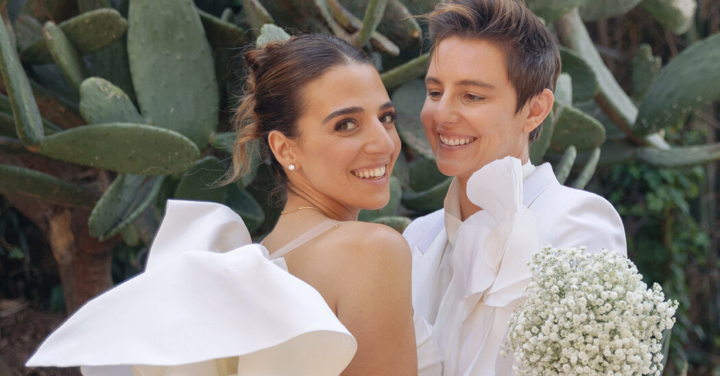 Um primeiro beijo em um elevador foi ‘mais do que fogos de artifício’