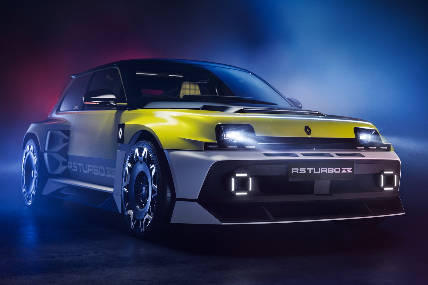 Renault abre reservas por £ 135k turbo 3e