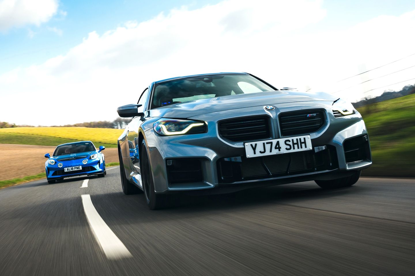 2025 BMW M2 vs Alpine A110 R