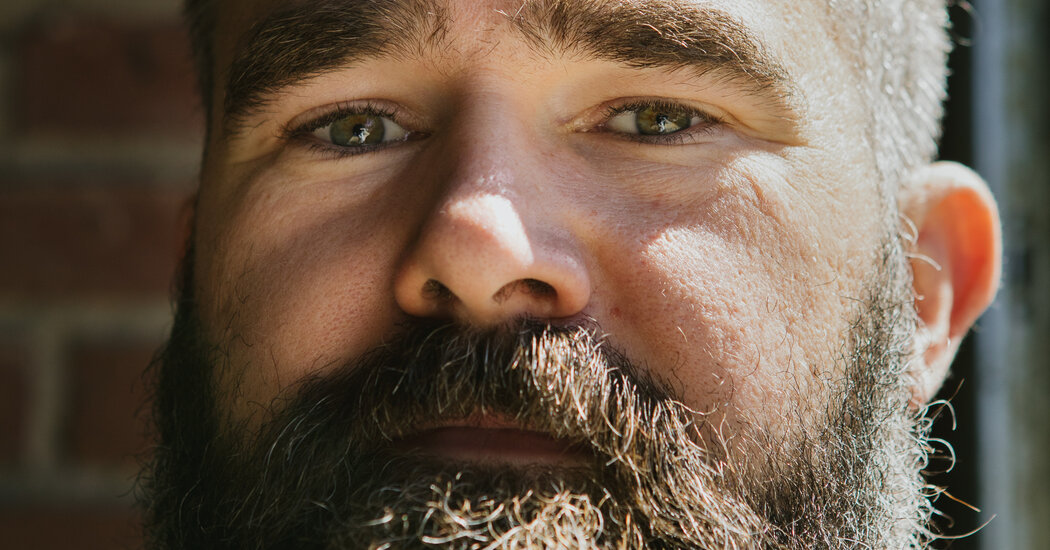 Com a marca Underdog, Jason Kelce leva ‘Made in the Us’