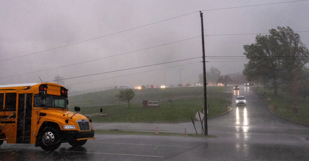 Pelo menos 4 morrem na Pensilvânia quando Storm deixa 400.000 sem energia