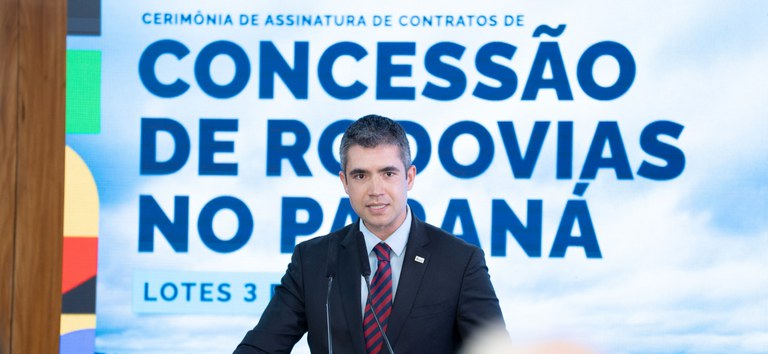 ANTT e Governo Federal assinam contrato e selam investimentos de R$ 36 bilhões para transformar o Paraná — Agência Nacional de Transportes Terrestres