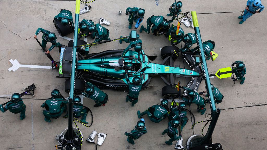 Aston Martin Lagonda para vender a equipe de F1, continue sendo patrocinador do título