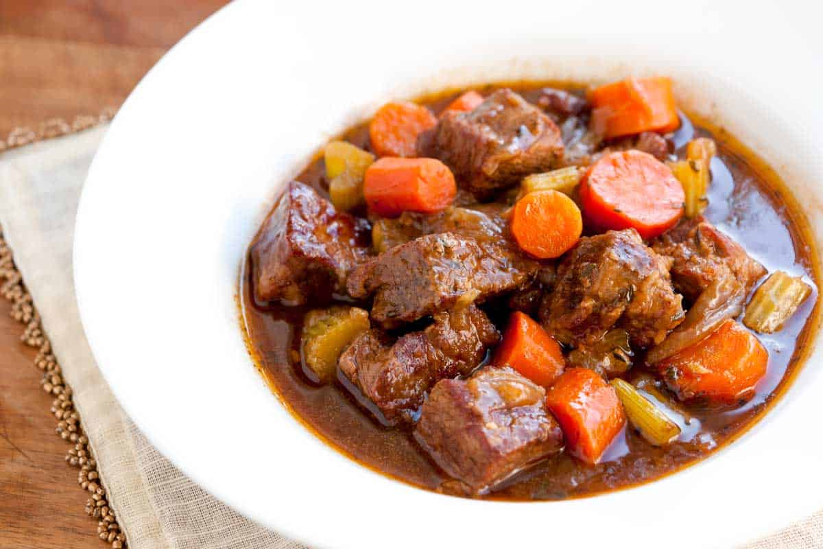 Receita de ensopado de carne seriamente boa Guinness