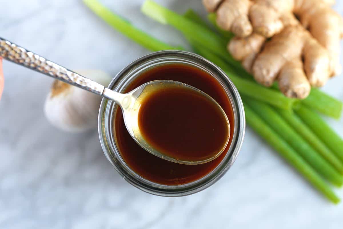Receita de molho hoisin (melhor do que comprado na loja)