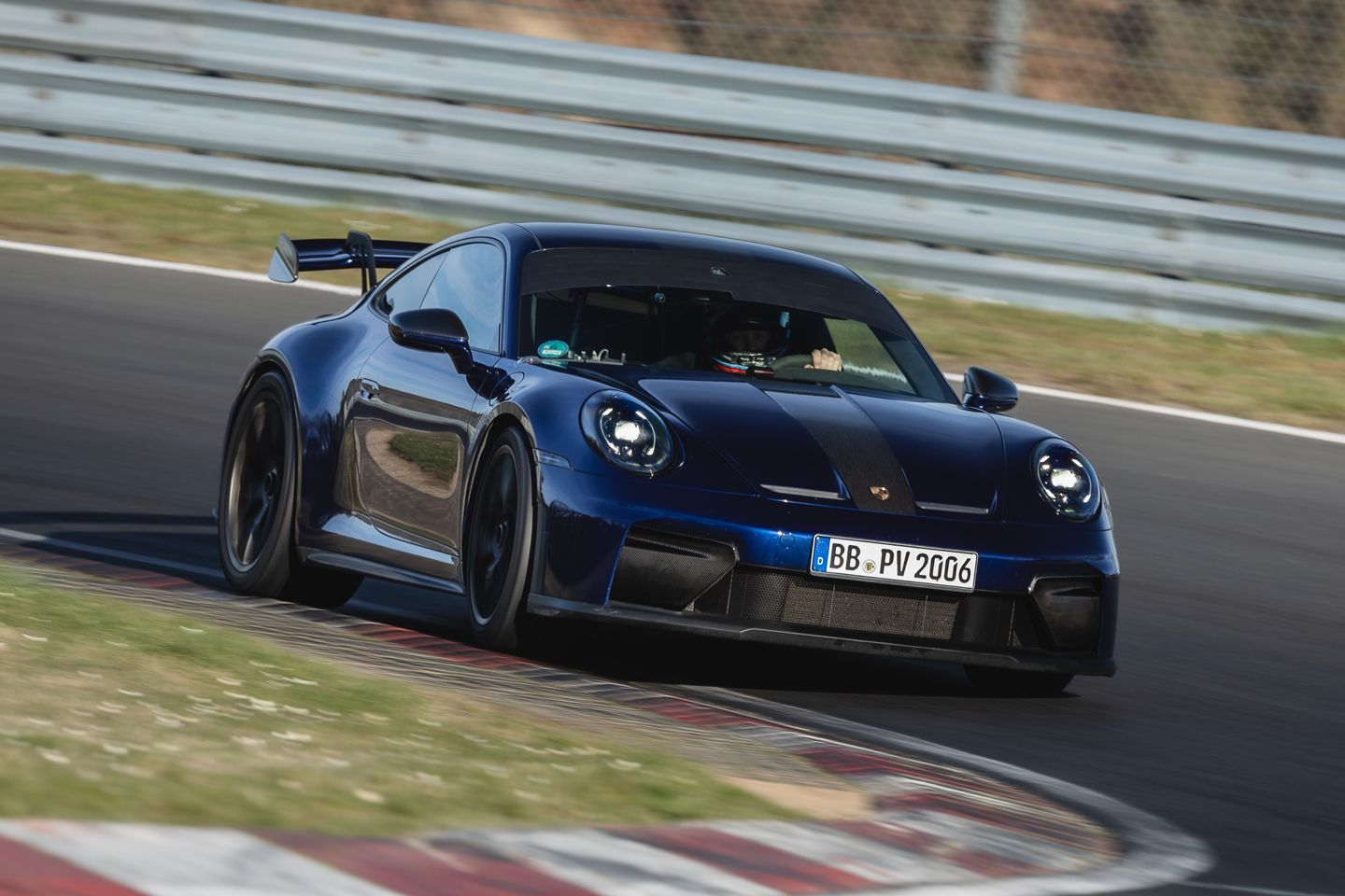 O novo 911 GT3 é o manual mais rápido de todos os tempos no anel ‘