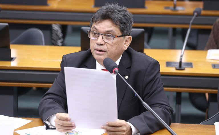 Novo presidente do Centro de Estudos e Debates Estratégicos da Câmara promete intensificar diálogo com a indústria – Notícias