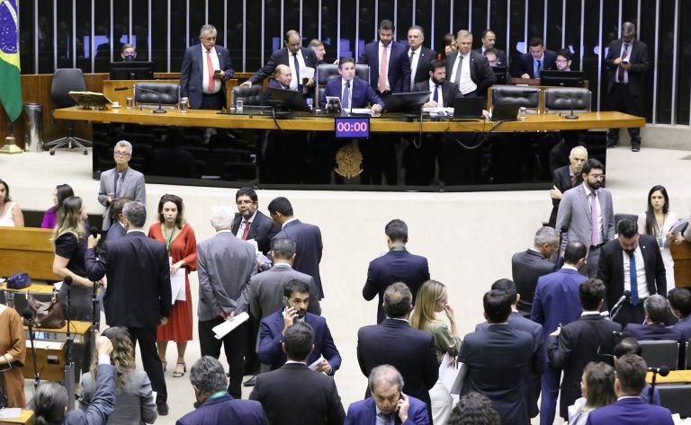 Câmara aprova voto de pesar pela morte do papa Francisco – Notícias