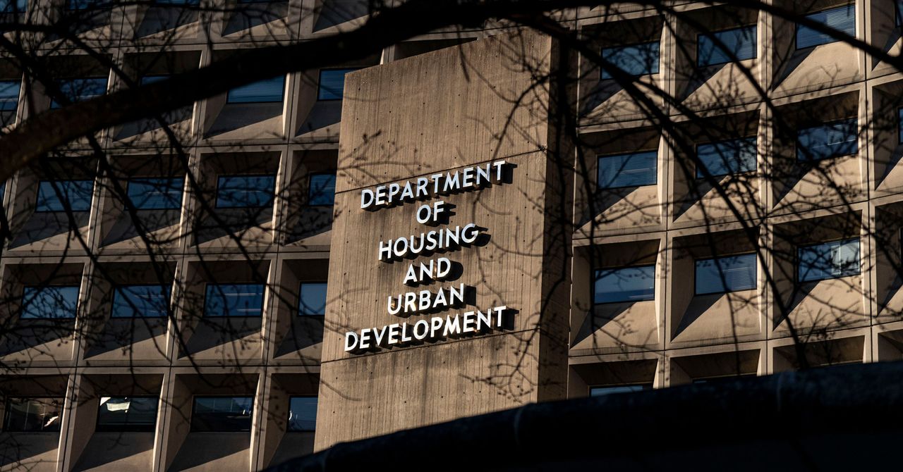 Doge colocou um estudante universitário encarregado de usar a IA para reescrever regulamentos