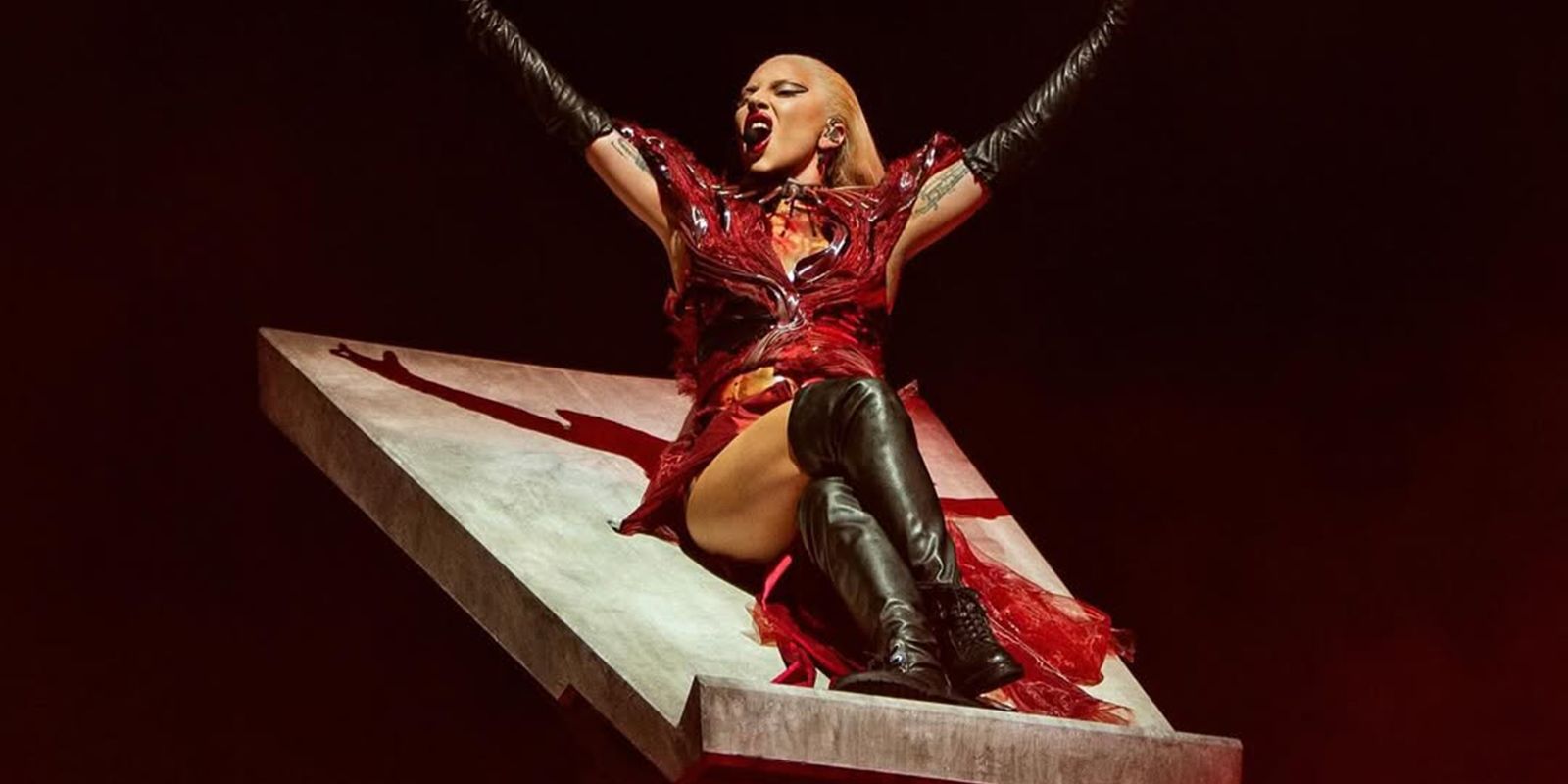 Show de Lady Gaga deve reunir mais de 1,6 milhões em Copacabana