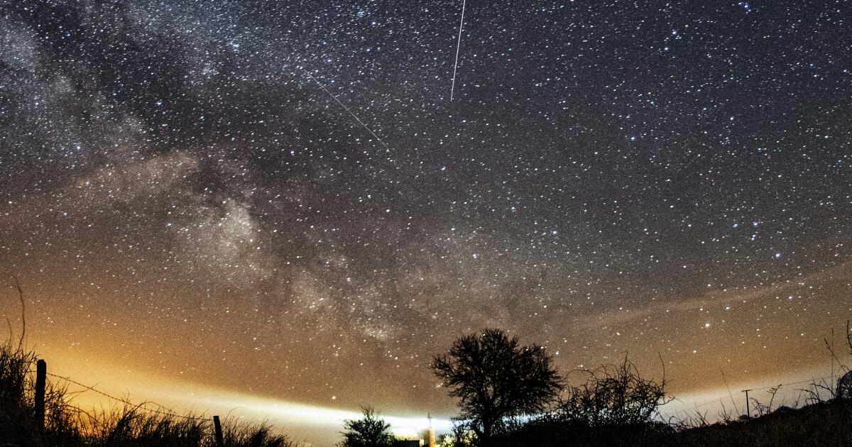 Lyrid Meteor Chuvent: Como melhor ver estrelas de tiro para o Dia da Terra