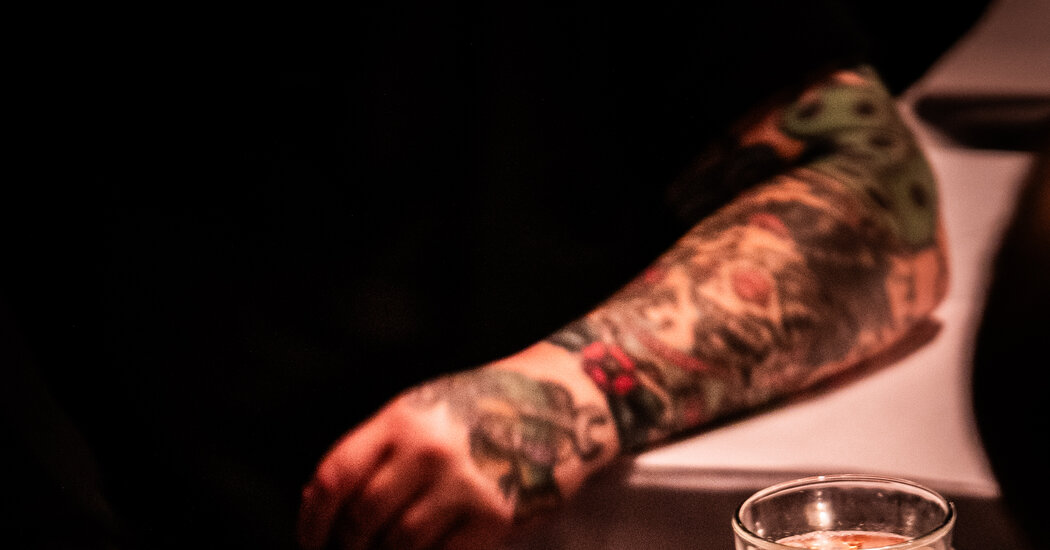 Ei, querida, vamos nos encontrar para bife, giz de cera e … jazz?