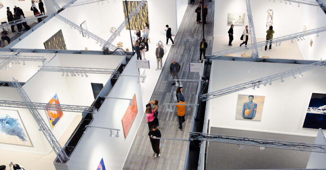 Frieze Nova York é menor, mas ainda dá um soco global