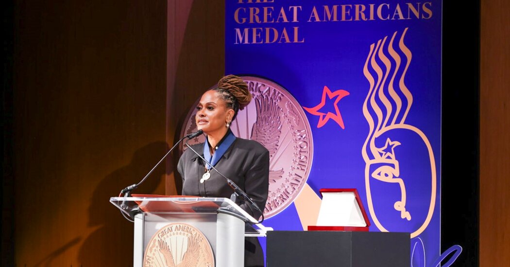 Ava Duvernay defende um Smithsonian sob fogo de Trump