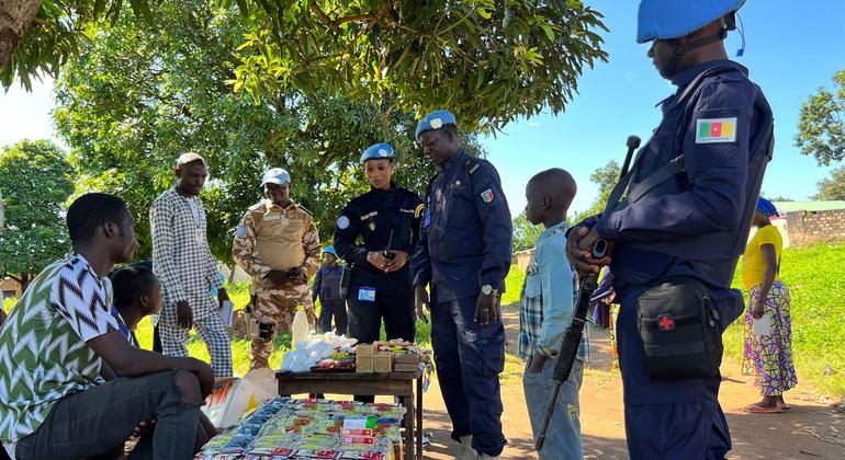 Tropas de paz de língua portuguesa na África celebram coragem da população