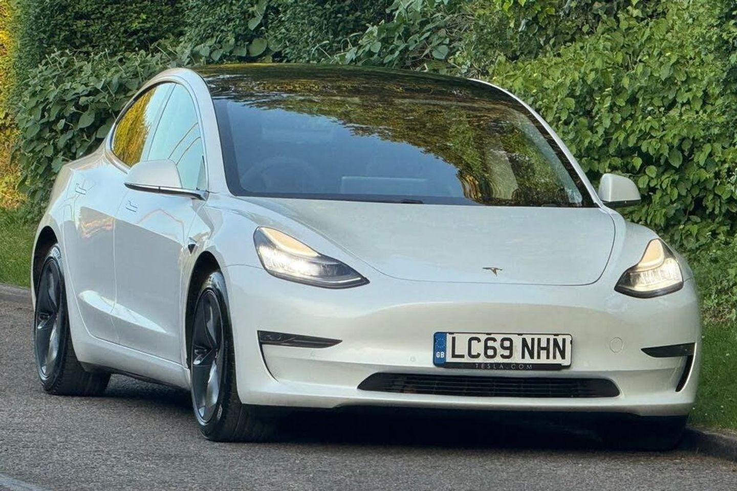 Tesla Modelo 3 Longo Ranco | High Mile Club