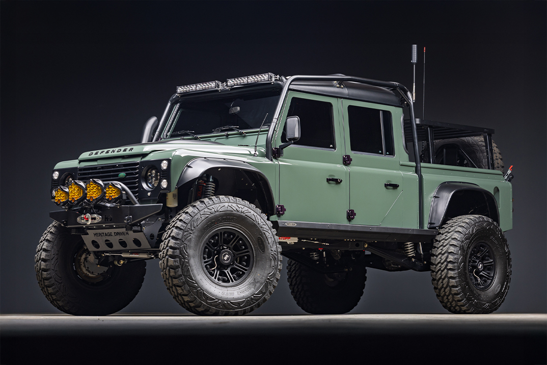 Este Land Rover 127, movido a Cummins, prova que o dinheiro pode comprar o Overlander perfeito