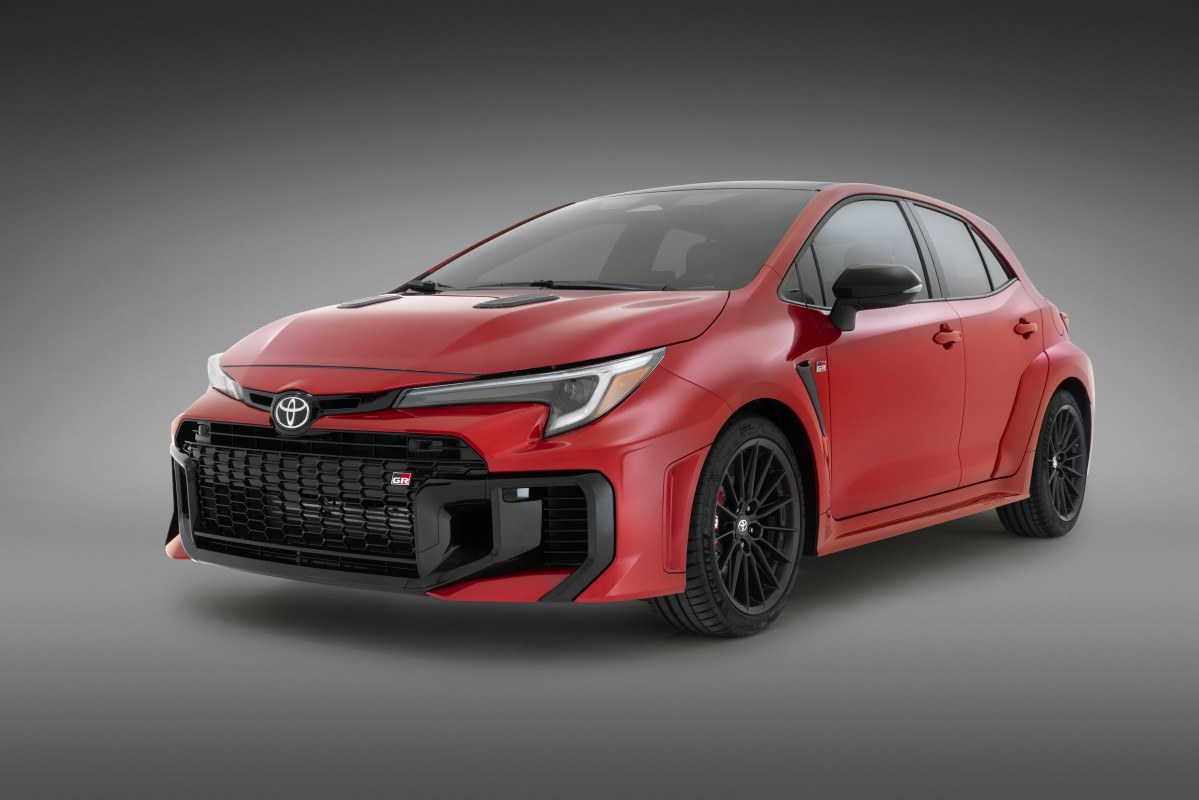 A Toyota pretende atender à demanda de Corolla GR nos Estados Unidos com a linha de produção do Reino Unido