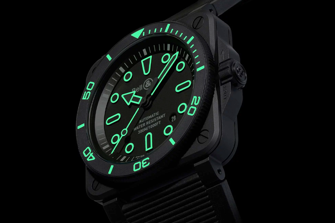 Bell & Ross faz o lume contornar o seu mergulhador BR-03 totalmente preto