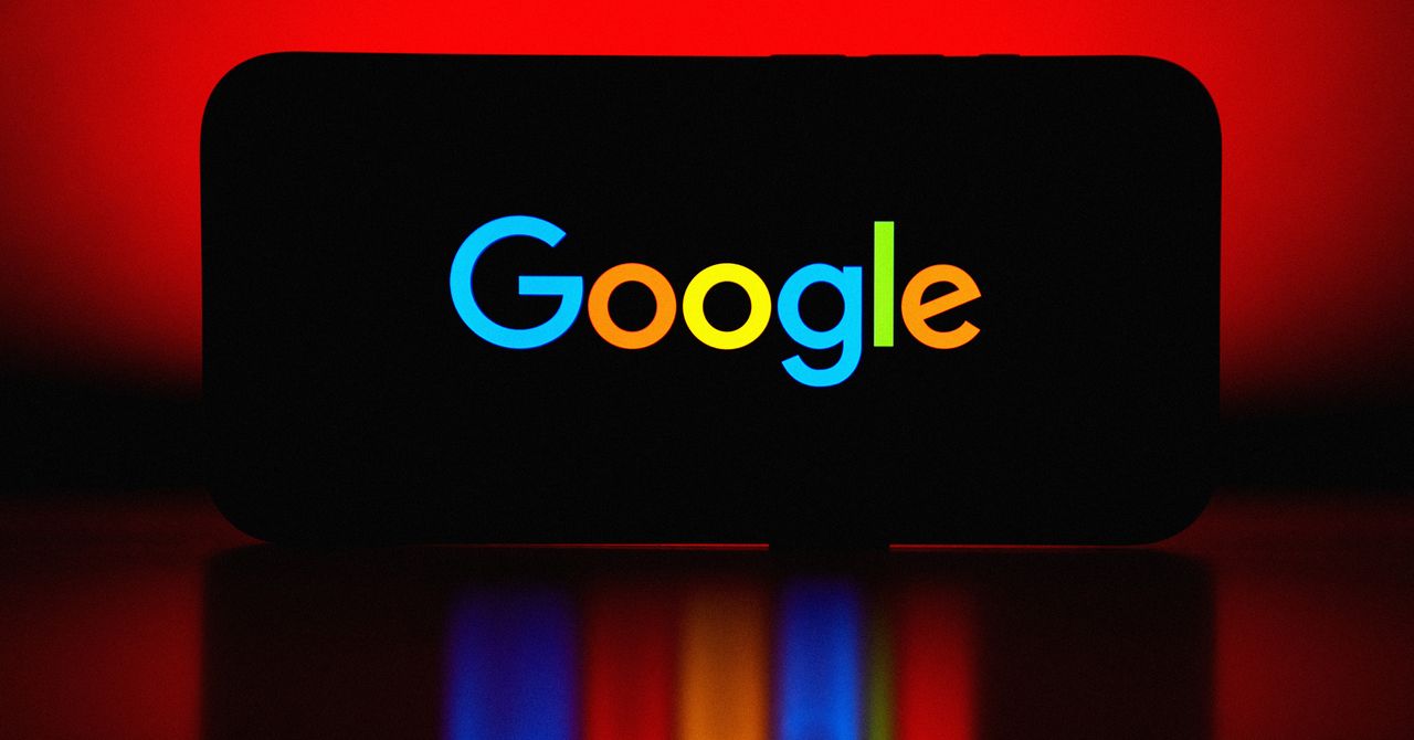 O Google está usando a IA no dispositivo para identificar textos de golpe e fraude de investimento