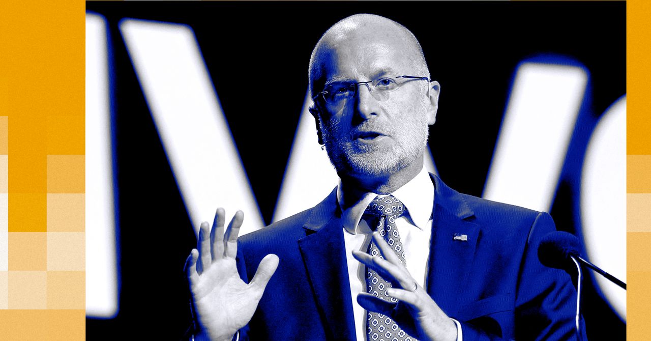 Brendan Carr está transformando a FCC na máquina de censura de Maga