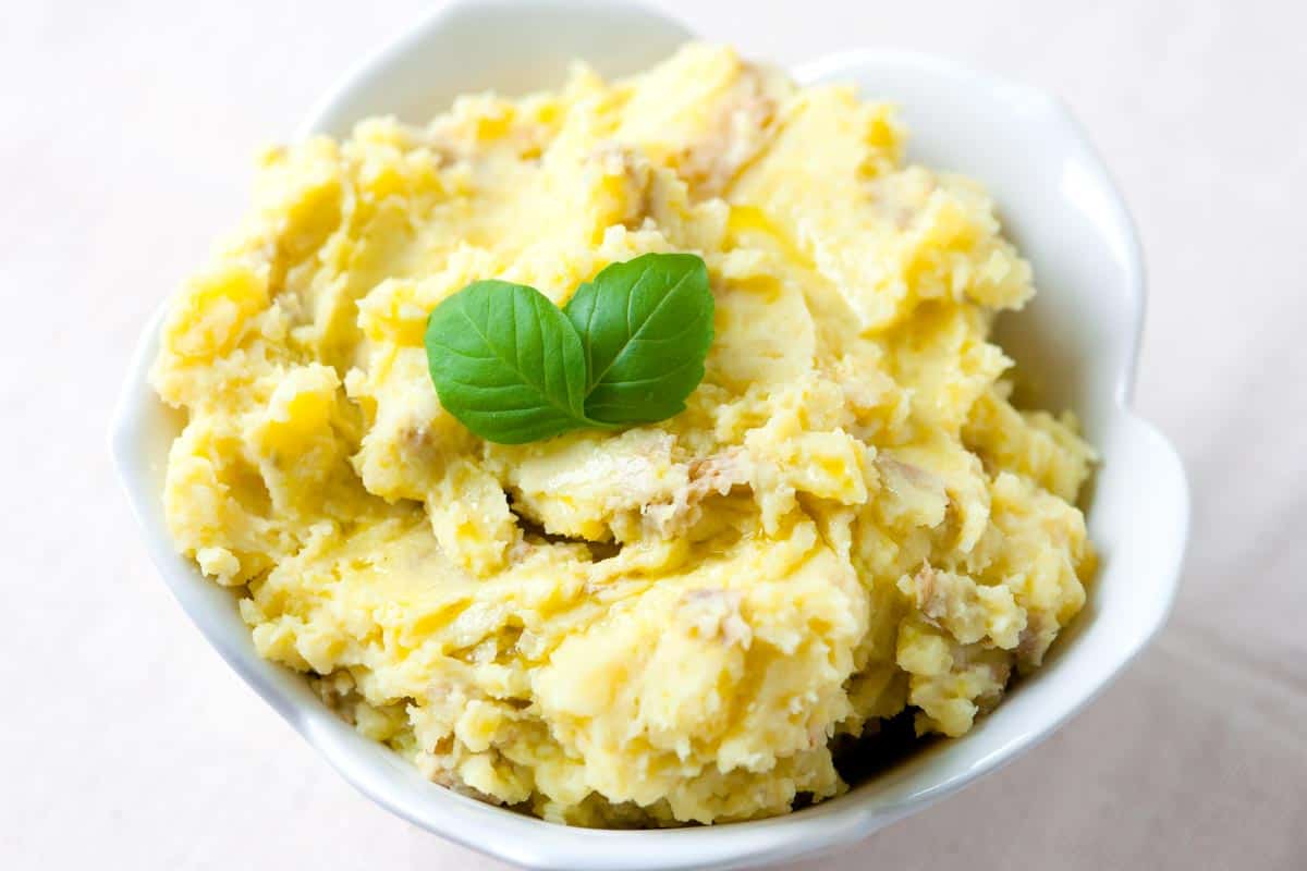 Receita de batata amassada de azeite de alho