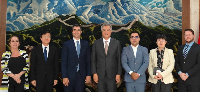ANTT presentó perspectivas sobre la infraestructura otorgada a Embajada de China y refuerza la invitación a participación china en futuros proyectos — Agência Nacional de Transportes Terrestres