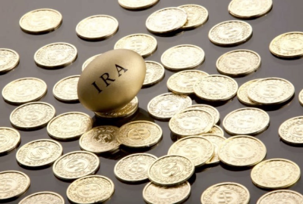 Como um IRA de ouro se compara a um IRA tradicional a longo prazo: diferenças importantes e benefícios de longo prazo