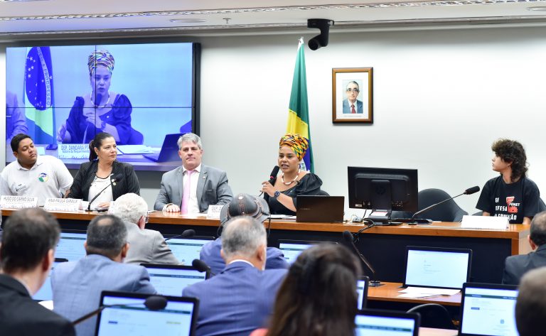 Especialistas apontam necessidade de reforçar número de servidores na rede federal de educação profissional – Notícias