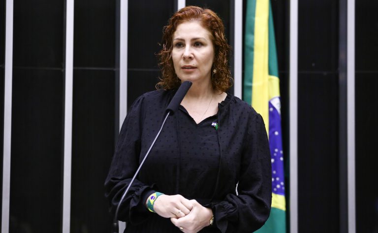 Carla Zambelli culpa hacker e diz que vai recorrer contra prisão decretada pelo STF – Notícias