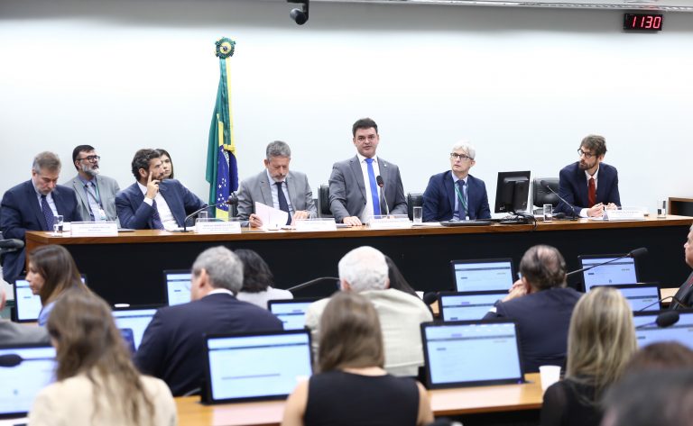 Governo afirma que mudanças no Imposto de Renda apenas criam um imposto mínimo – Notícias