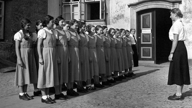 O romance perdido de 1934 que deu um aviso arrepiante sobre os horrores da Alemanha nazista