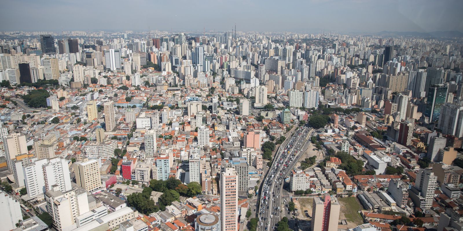 Lançamento de novos imóveis supera vendas de março em São Paulo