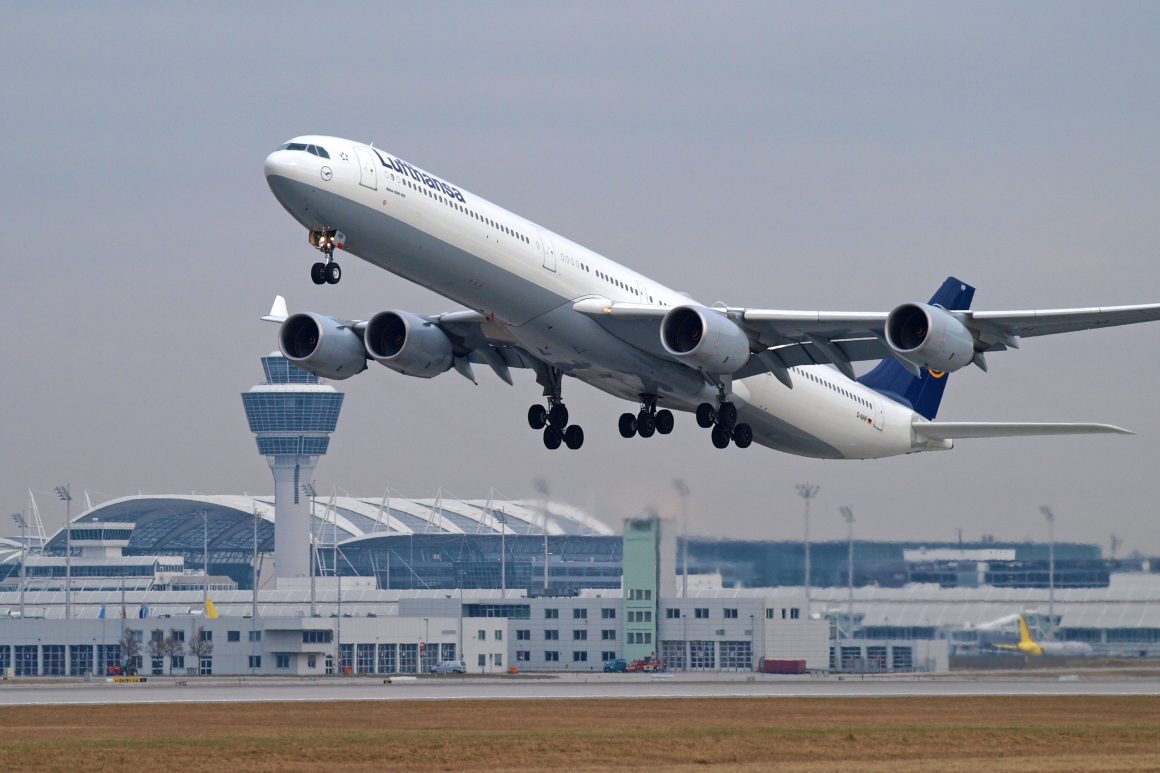 Essas 7 companhias aéreas ainda voam o Airbus A340 em 2025