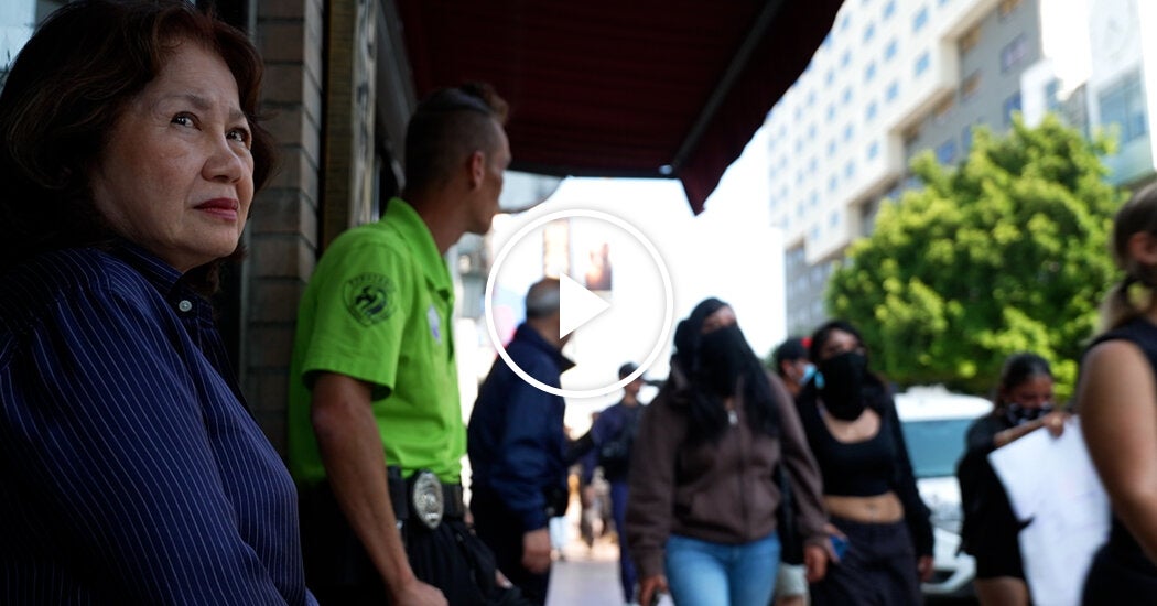 No Little Tóquio de Los Angeles, protestos atraem simpatia e frustração