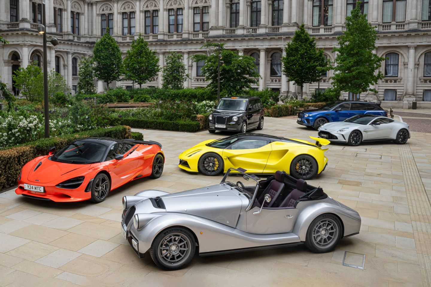 SMMT Outines planeja proteger OEMs de pequeno volume